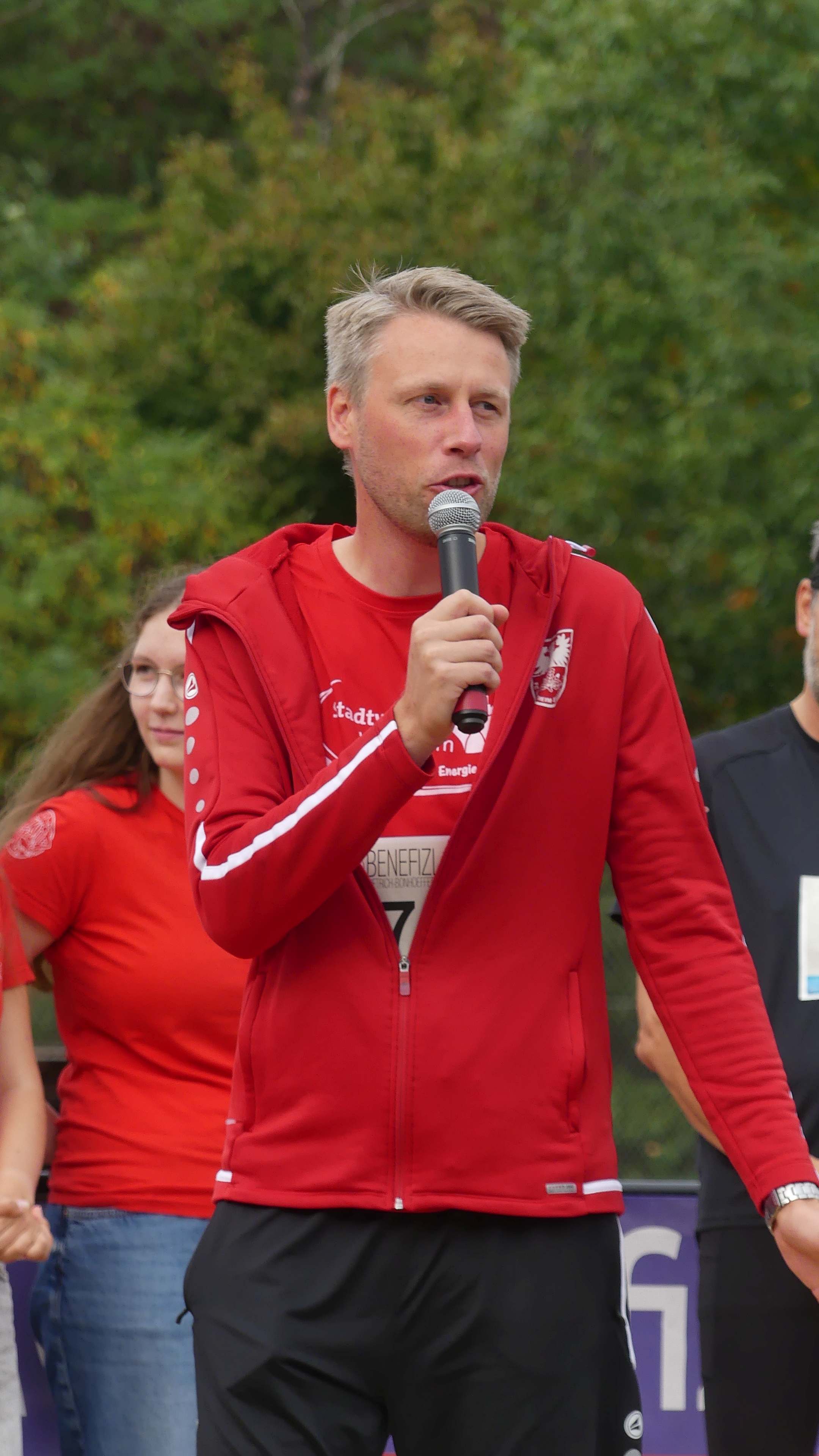 Bild vom 15. Benefizlauf im Jahr 2025. Dies ist das 61. Bild.